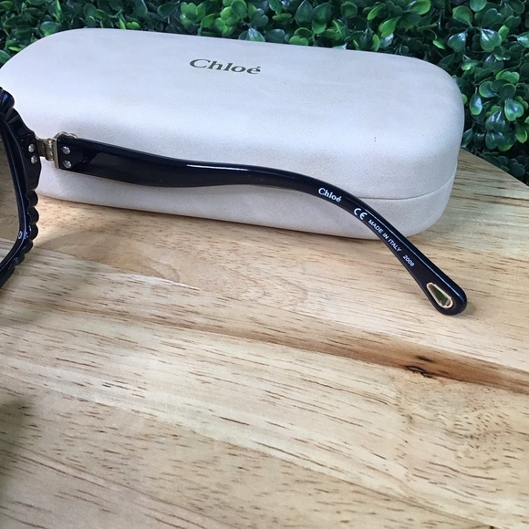 CHLOE - VERA BLACK SCALLOPED SQUARE FRAME SUNGLASSES - NEW - Picture 8 of 15